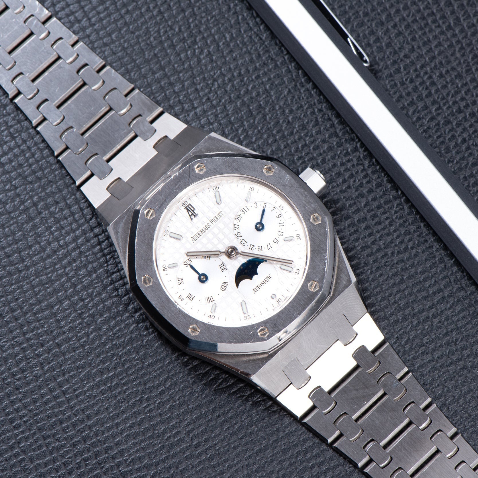 Discover the Audemars Piguet Day Date Moonphase Square Watch: Timeless Elegance and Precision