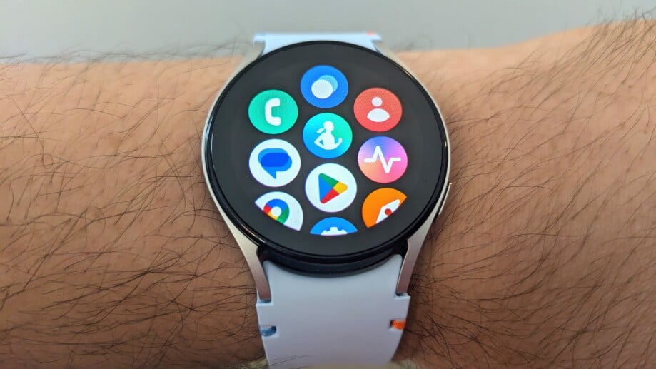 Best Smart Watch for Samsung Phones in 2024: New Features & Reviews