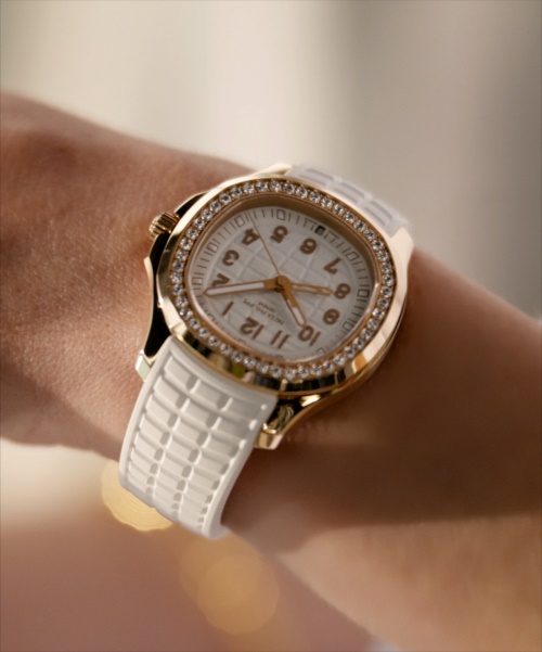 Discover Patek Philippe Aquanaut Womens Models: Elegant & Timeless Timepieces