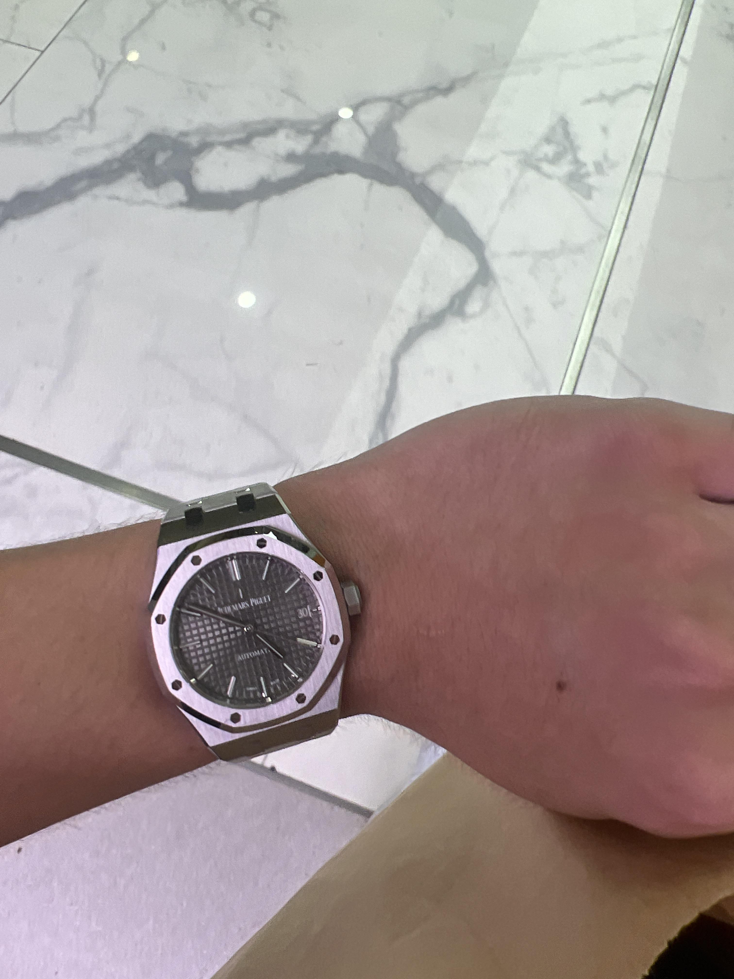 Audemars Piguet Pay Basic Reddit: What You Need to Know About AP Watches in Singapore