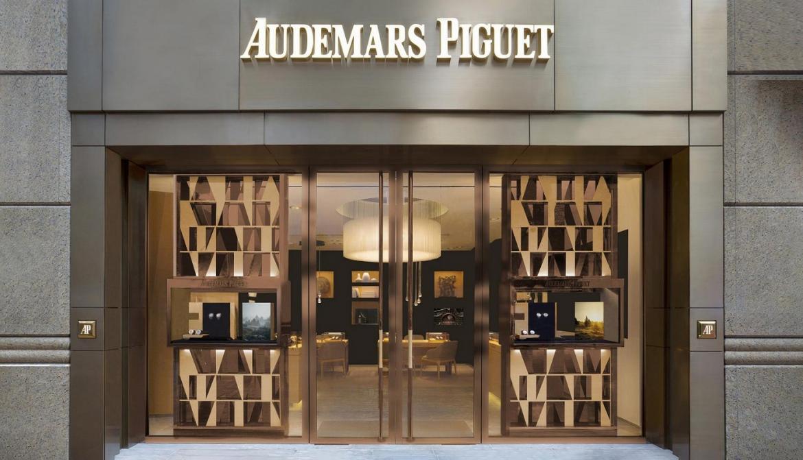 Visit Audemars Piguet Rue Royale Store in Paris: Unmatched Craftsmanship by Owner