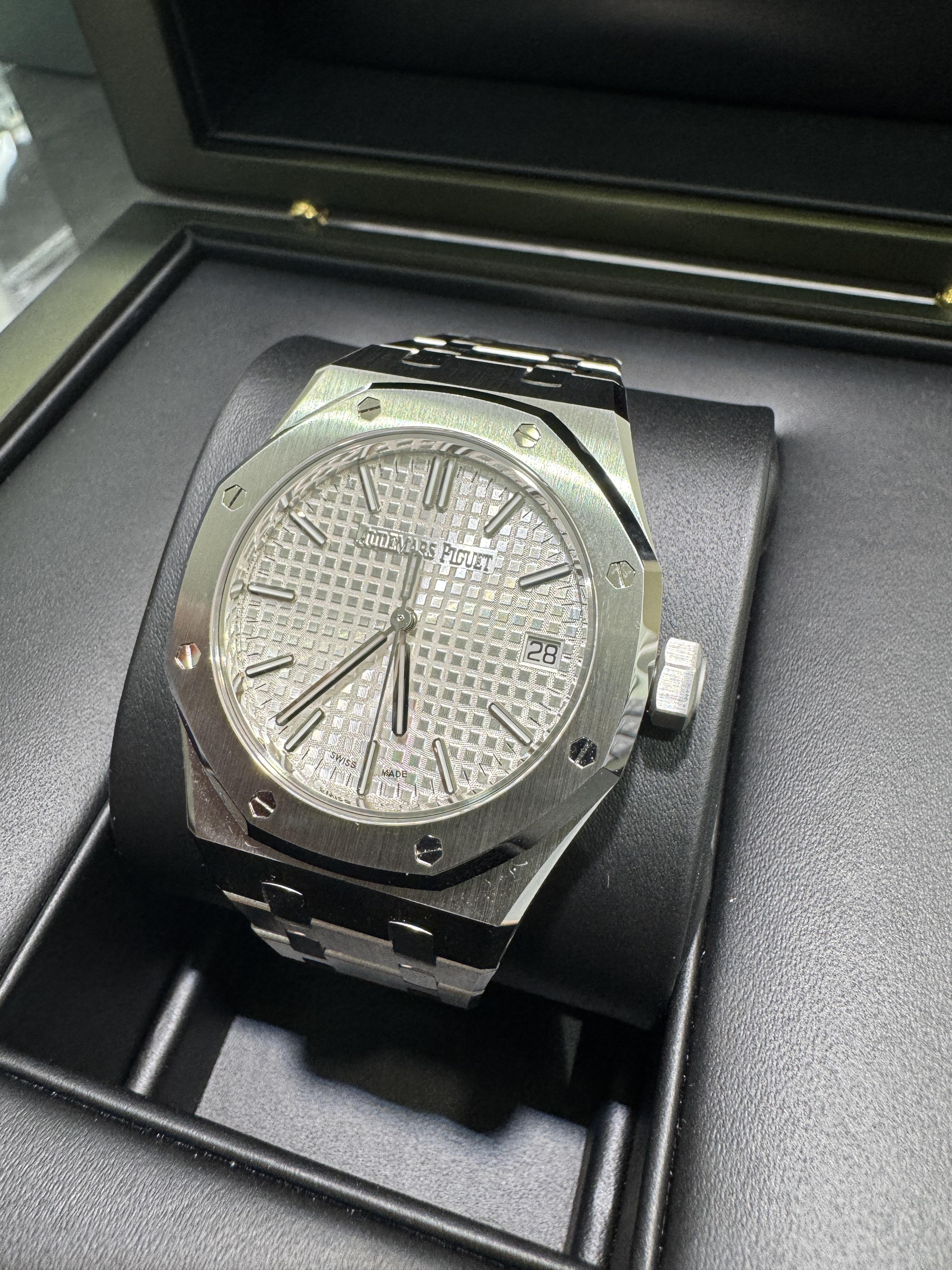 Audemars Piguet Basic Salary in the US: What Reddit Says About Employee Pay